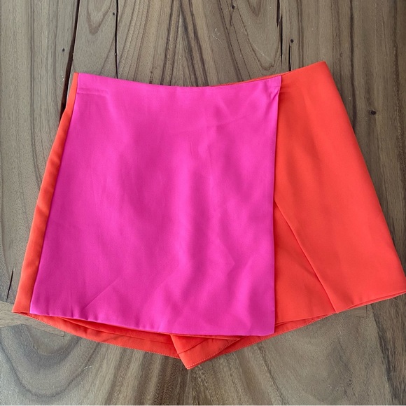 Color Block Chic Skort Size M - Picture 5 of 6